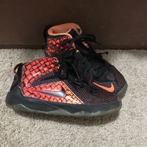 BOYS TODDLER NIKE SHOES SZ 12C